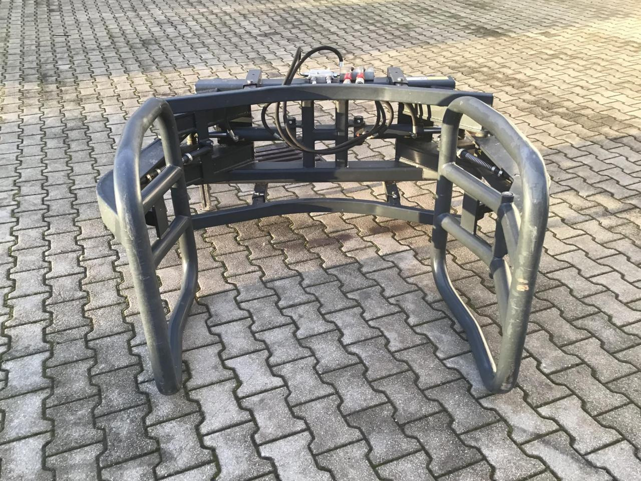 Saphir Folienballenzange FBZ - Cargador frontal para tractor: foto 1 Saphir Folienballenzange FBZ - Cargador frontal para tractor: foto 1