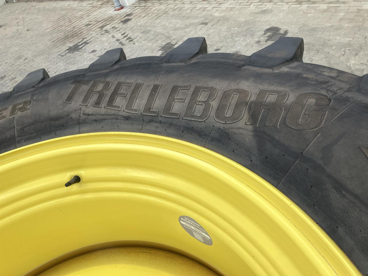 Trelleborg 710/70R42 - Neumático para Maquinaria agrícola: foto 4 Trelleborg 710/70R42 - Neumático para Maquinaria agrícola: foto 4
