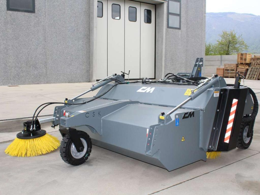 CM Crusher CSK 200 Sweeping Bucket - Barredora cucharón para Minicargadora: foto 1 CM Crusher CSK 200 Sweeping Bucket - Barredora cucharón para Minicargadora: foto 1