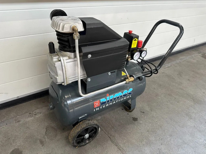 Airmec KA25200 C 2 PK 200 L / min 8 Bar Elektrische Zuigercompressor - Compresor de aire: foto 2 Airmec KA25200 C 2 PK 200 L / min 8 Bar Elektrische Zuigercompressor - Compresor de aire: foto 2