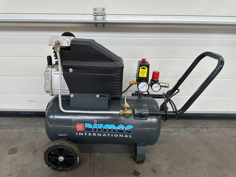 Airmec KA25200 C 2 PK 200 L / min 8 Bar Elektrische Zuigercompressor - Compresor de aire: foto 1 Airmec KA25200 C 2 PK 200 L / min 8 Bar Elektrische Zuigercompressor - Compresor de aire: foto 1