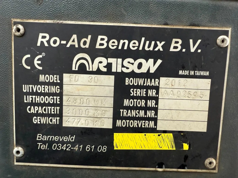 Artison FD 30 Yanmar 3 ton Diesel Triplex Freelift Sideshift Heftruck - Carretilla elevadora diésel: foto 4 Artison FD 30 Yanmar 3 ton Diesel Triplex Freelift Sideshift Heftruck - Carretilla elevadora diésel: foto 4
