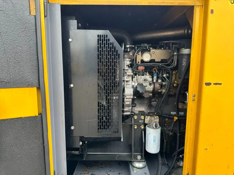 Atlas-Copco QAS 100 Perkins Leroy Somer 100 kVA Silent Rental generatorset - Generador industriale: foto 4 Atlas-Copco QAS 100 Perkins Leroy Somer 100 kVA Silent Rental generatorset - Generador industriale: foto 4