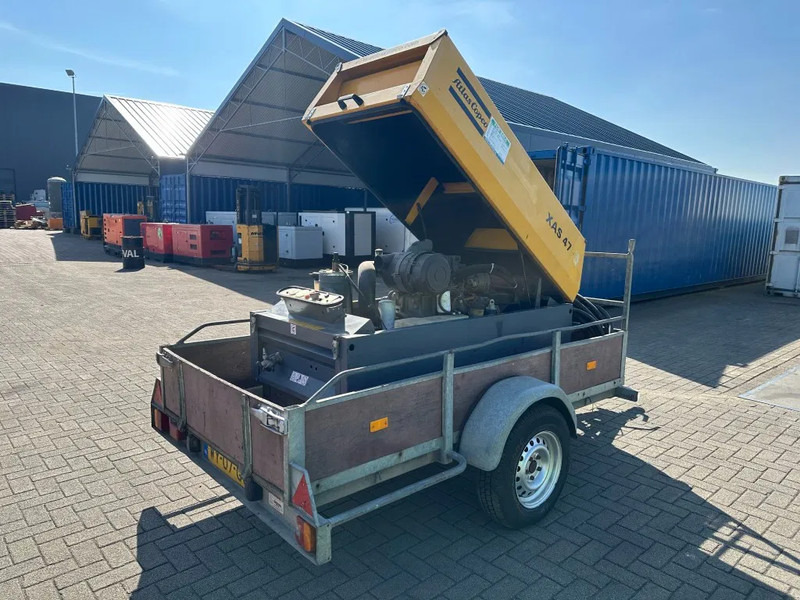 Atlas-Copco XAS 47 DD Deutz 2.6 m3 / min 7 Bar 21 kW Mobiele Diesel Compressor op aanhanger - Compresor de aire: foto 2 Atlas-Copco XAS 47 DD Deutz 2.6 m3 / min 7 Bar 21 kW Mobiele Diesel Compressor op aanhanger - Compresor de aire: foto 2