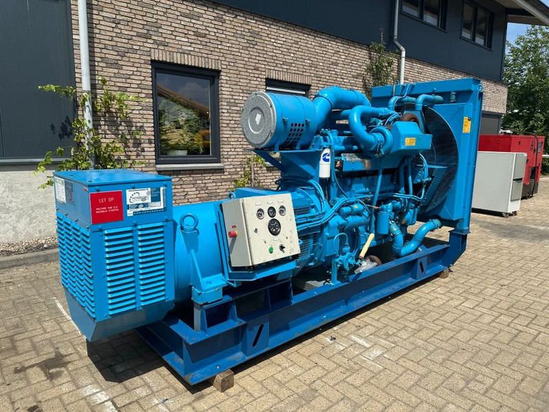 Generador industriale Cummins KTTA 19 G 450 kVA noodstroom generatorset as New ! 196 hours !: foto 14