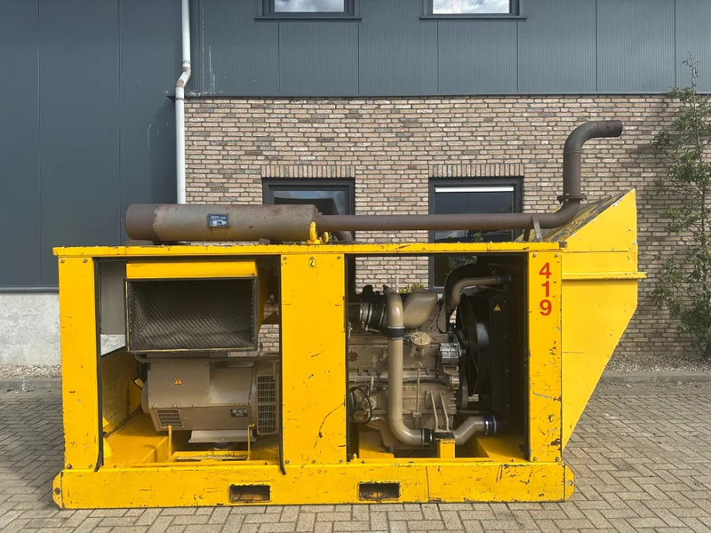 DAF DKX 1160 Stamford 250 kVA Silent Noodstroom generatorset - Generador industriale: foto 2 DAF DKX 1160 Stamford 250 kVA Silent Noodstroom generatorset - Generador industriale: foto 2