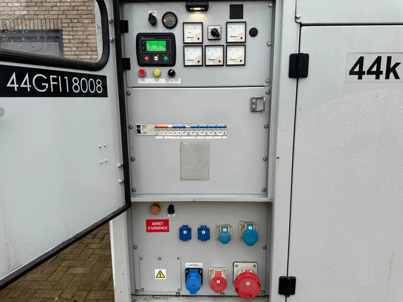 Europower EPUS44TDE Kubota Leroy Somer 44 kVA Supersilent Rental generatorset 2018 ! - Generador industriale: foto 5 Europower EPUS44TDE Kubota Leroy Somer 44 kVA Supersilent Rental generatorset 2018 ! - Generador industriale: foto 5