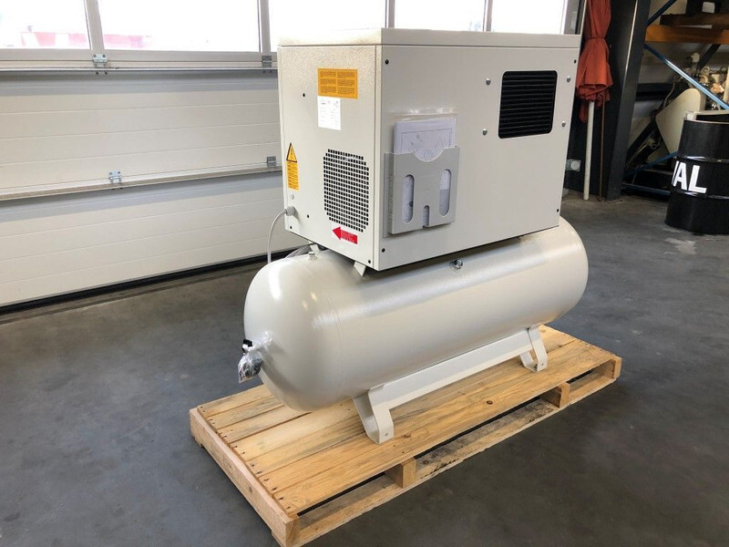 Compresor de aire nuevo Fiac New Silver 7.5 / 300 Silent 5.5 kW 720 L / min  10 Bar Elektrische schroefcompressor met ketel: foto 12 Compresor de aire nuevo Fiac New Silver 7.5 / 300 Silent 5.5 kW 720 L / min  10 Bar Elektrische schroefcompressor met ketel: foto 12