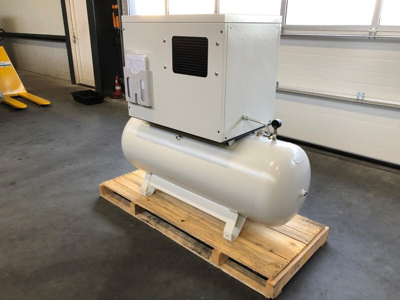 Compresor de aire nuevo Fiac New Silver 7.5 / 300 Silent 5.5 kW 720 L / min  10 Bar Elektrische schroefcompressor met ketel: foto 10 Compresor de aire nuevo Fiac New Silver 7.5 / 300 Silent 5.5 kW 720 L / min  10 Bar Elektrische schroefcompressor met ketel: foto 10