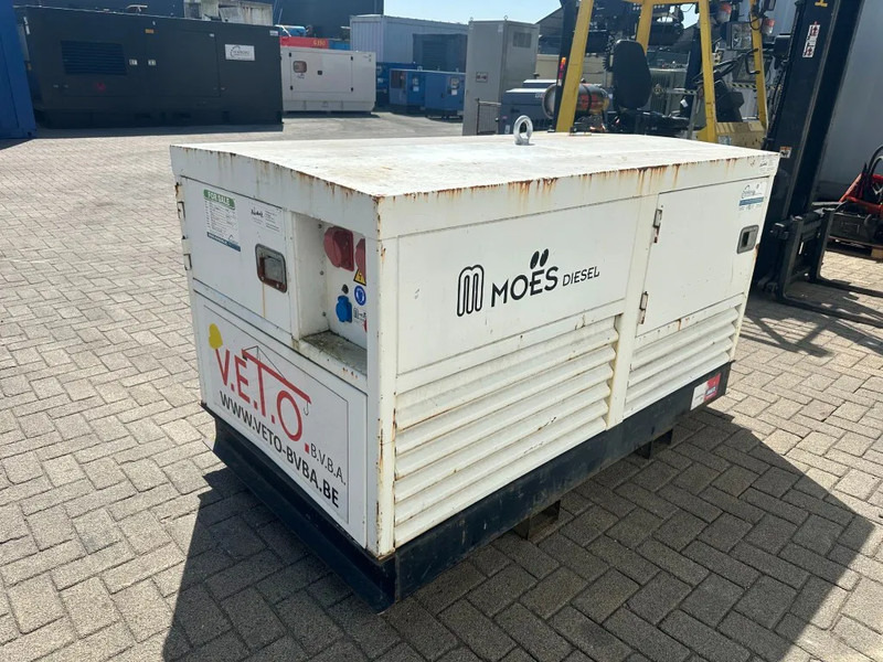 Hatz 3L41C Silentpack 22.5 kVA Silent generatorset - Generador industriale: foto 3 Hatz 3L41C Silentpack 22.5 kVA Silent generatorset - Generador industriale: foto 3