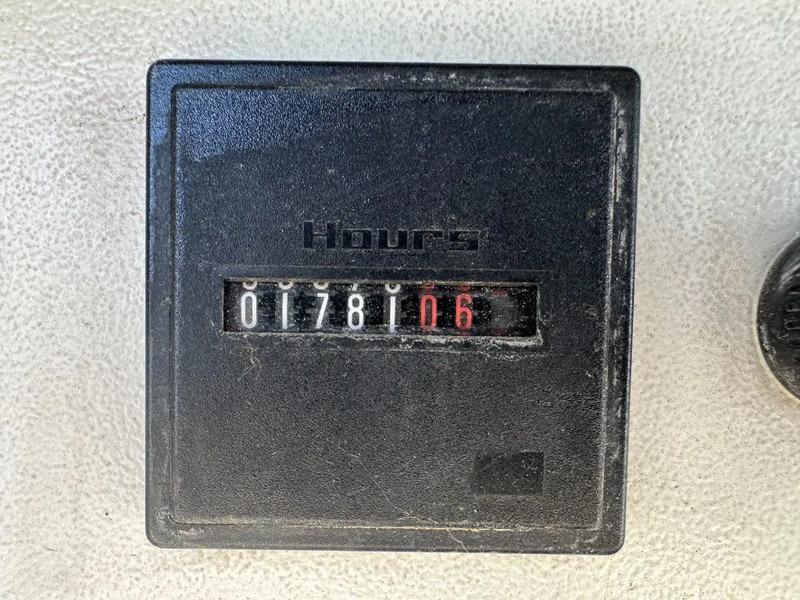 Hatz 3L41C Silentpack 22.5 kVA Silent generatorset - Generador industriale: foto 4 Hatz 3L41C Silentpack 22.5 kVA Silent generatorset - Generador industriale: foto 4