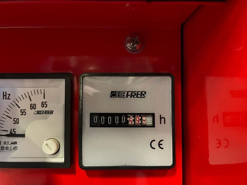 Himoinsa HYW 13 Yanmar Mecc Alte Spa 13 kVA Supersilent generatorset STAGE 5 New ! - Generador industriale: foto 5 Himoinsa HYW 13 Yanmar Mecc Alte Spa 13 kVA Supersilent generatorset STAGE 5 New ! - Generador industriale: foto 5