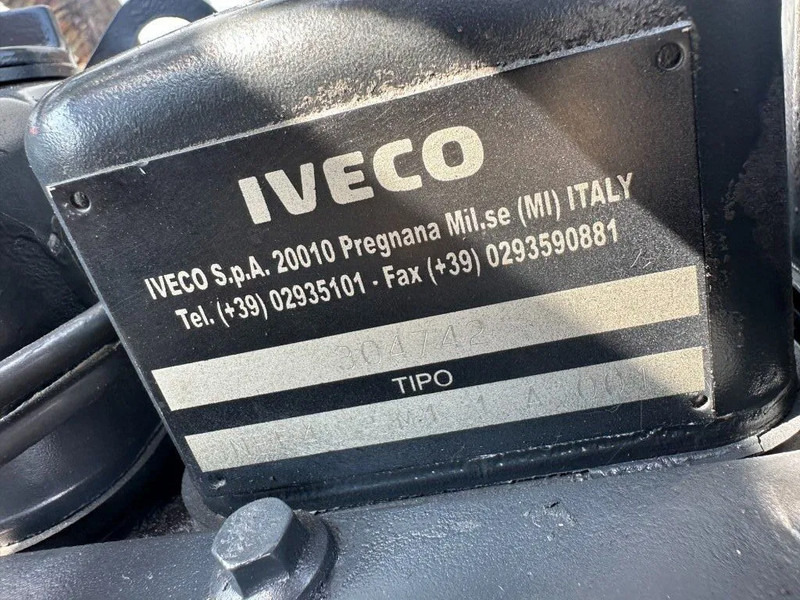 Himoinsa Iveco FPT NEF 45 Stamford 60 kVA noodstroom generatorset - Generador industriale: foto 3 Himoinsa Iveco FPT NEF 45 Stamford 60 kVA noodstroom generatorset - Generador industriale: foto 3