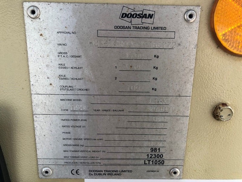 Ingersoll Rand Kubota LT6K 9 meter light tower generator - Torre de iluminación: foto 3 Ingersoll Rand Kubota LT6K 9 meter light tower generator - Torre de iluminación: foto 3