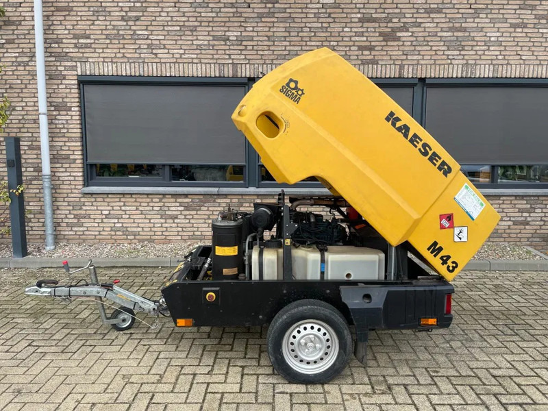 Compresor de aire Kaeser M43 Kubota 4,2 m3 / min 7 Bar 30 kW Mobiele Silent Diesel Compressor: foto 11