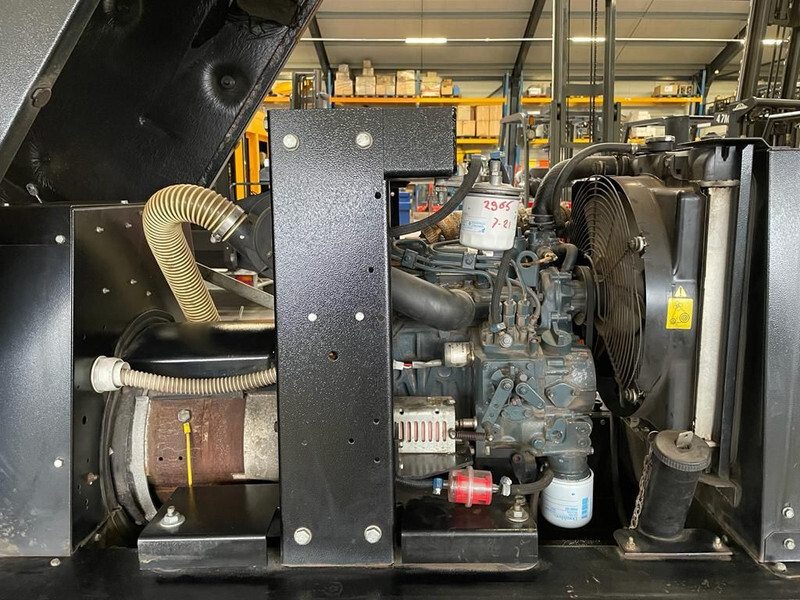 Kubota GenSet MPM 15/400 SS-KA 15 kVA 400 Amp Silent Las generatorset - Generador industriale: foto 5 Kubota GenSet MPM 15/400 SS-KA 15 kVA 400 Amp Silent Las generatorset - Generador industriale: foto 5
