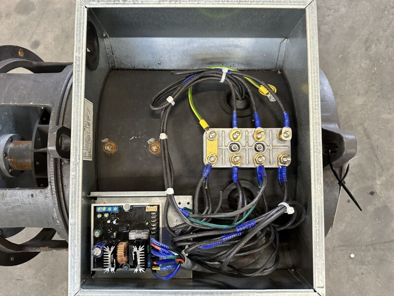 MECC ALTE SPA ECP32 2S4 Generatordeel 35 kVA Alternator as New ! 2018 overstock ! - Generador industriale: foto 5 MECC ALTE SPA ECP32 2S4 Generatordeel 35 kVA Alternator as New ! 2018 overstock ! - Generador industriale: foto 5