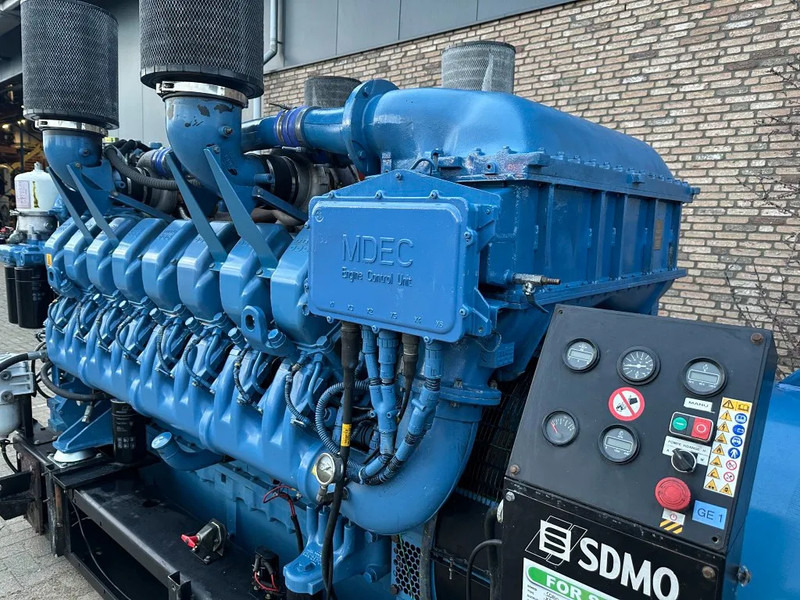 Generador industriale MTU 16V 4000 G61 SDMO XS 2000 Leroy Somer 2000 kVA generatorset: foto 17