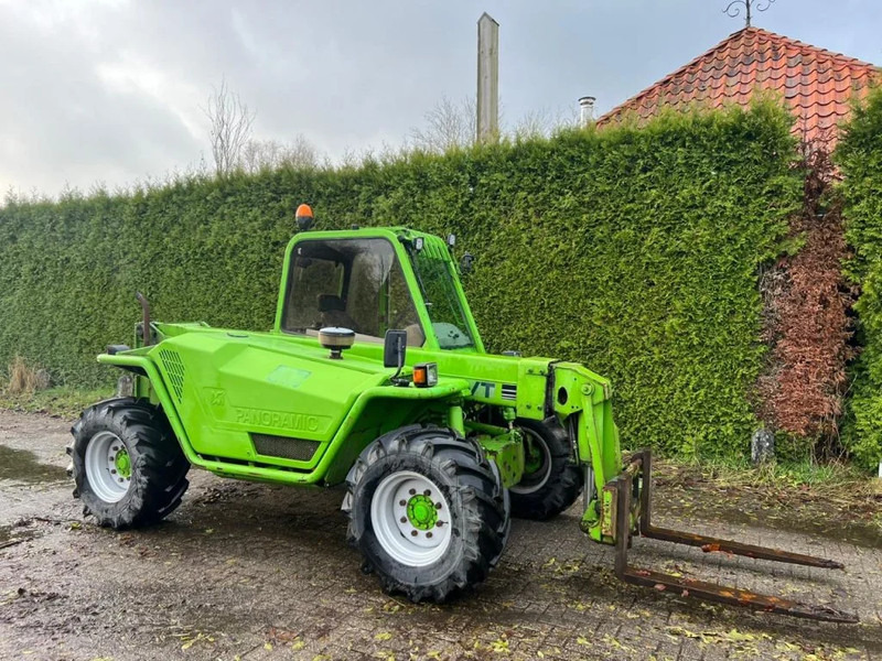 Merlo P35.7 EVT Perkins Diesel 3.5 ton Verreiker - Manipulador telescópico: foto 1 Merlo P35.7 EVT Perkins Diesel 3.5 ton Verreiker - Manipulador telescópico: foto 1