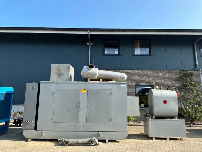 Perkins 3012 TWG2 Leroy Somer 630 kVA noodstroom generatorset 676 hours ! - Generador industriale: foto 2 Perkins 3012 TWG2 Leroy Somer 630 kVA noodstroom generatorset 676 hours ! - Generador industriale: foto 2