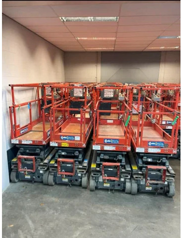 Skyjack SJIII 3219 Elektra Schaarhoogwerker 7.6 meter werkhoogte 21 stuks / pieces - Plataforma articulada: foto 3 Skyjack SJIII 3219 Elektra Schaarhoogwerker 7.6 meter werkhoogte 21 stuks / pieces - Plataforma articulada: foto 3