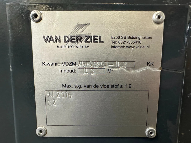 Dieseltank Van Der Ziel 300 liter Kiwa Dieseltank Milieutank 2015 - Tanque de almacenamiento: foto 3 Dieseltank Van Der Ziel 300 liter Kiwa Dieseltank Milieutank 2015 - Tanque de almacenamiento: foto 3