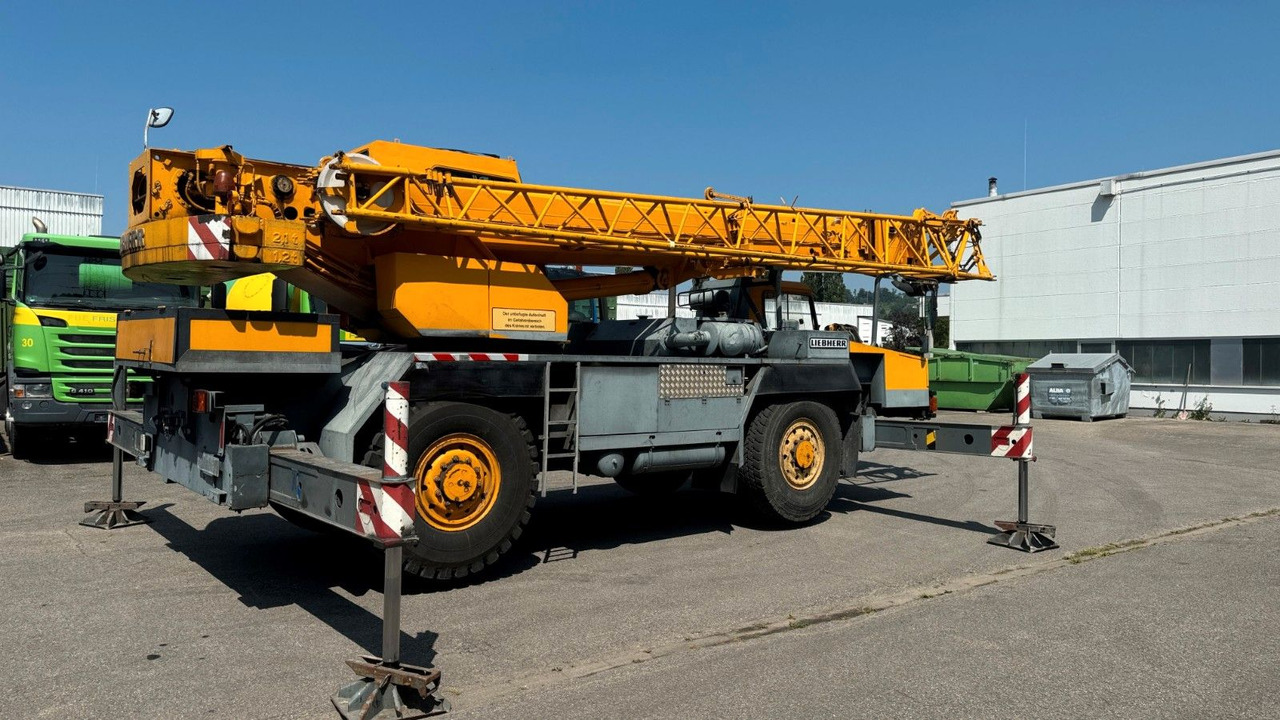 Liebherr LTM 1025 Mobilkran 40m Doppelklappspitze - Camión grúa: foto 3 Liebherr LTM 1025 Mobilkran 40m Doppelklappspitze - Camión grúa: foto 3