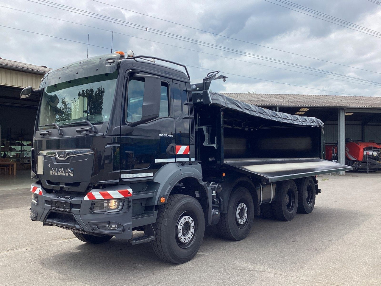 MAN TGS 35.480 8x4 BB CH Bordmatik Meiller - Camión volquete: foto 1 MAN TGS 35.480 8x4 BB CH Bordmatik Meiller - Camión volquete: foto 1