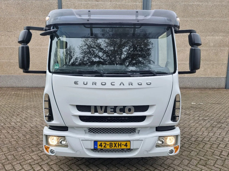 Iveco EuroCargo 80 E6 80E19 - Camión portavehículos: foto 2 Iveco EuroCargo 80 E6 80E19 - Camión portavehículos: foto 2