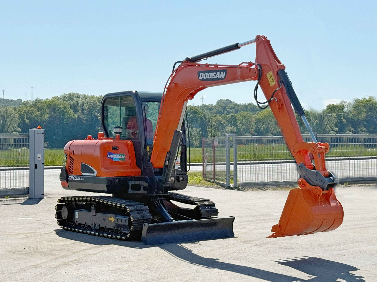 Doosan DX 55 - 9 C * Raupenbagger * TOPZUSTAND - Bulldozer: foto 2 Doosan DX 55 - 9 C * Raupenbagger * TOPZUSTAND - Bulldozer: foto 2