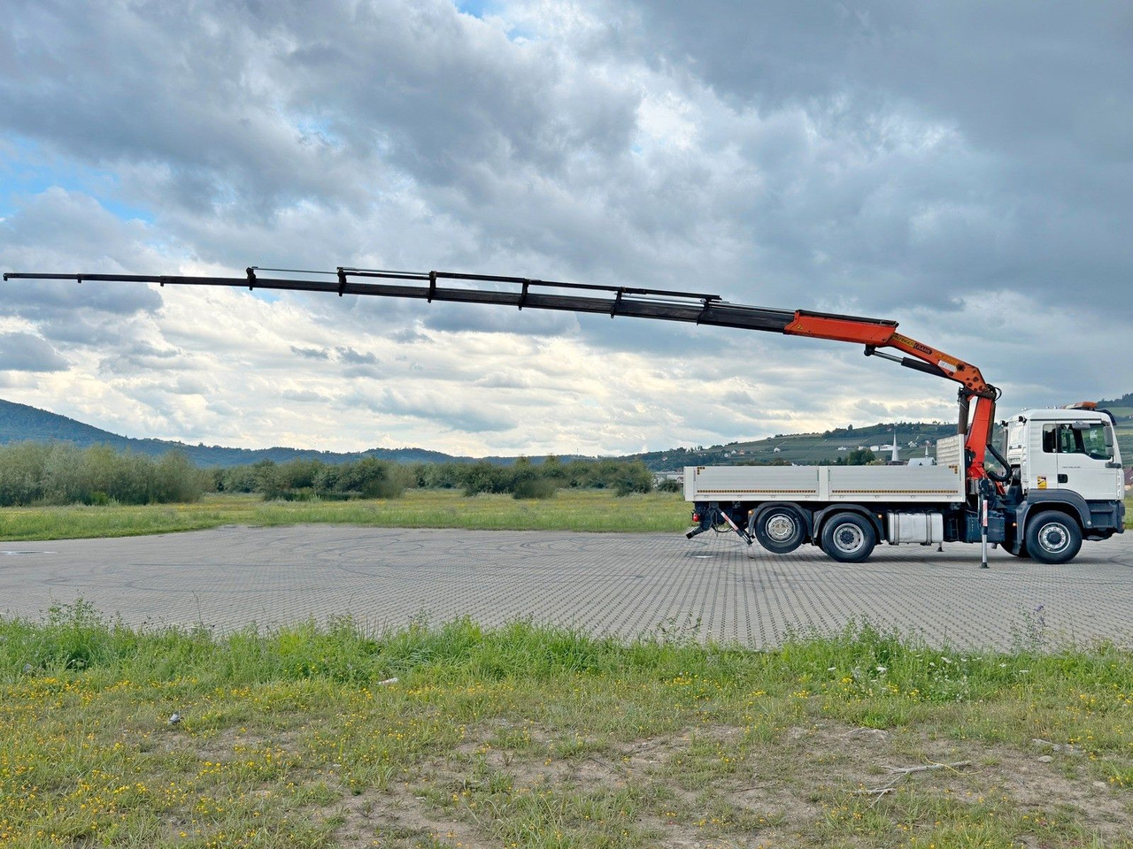 MAN TGA 26.430 Pritsche 5,50m + KRAN+ FUNK/6-4H2 MAN TGA 26.430 * PK 23002 + FUNK/6-4H2 - Camión grúa: foto 5 MAN TGA 26.430 Pritsche 5,50m + KRAN+ FUNK/6-4H2 MAN TGA 26.430 * PK 23002 + FUNK/6-4H2 - Camión grúa: foto 5