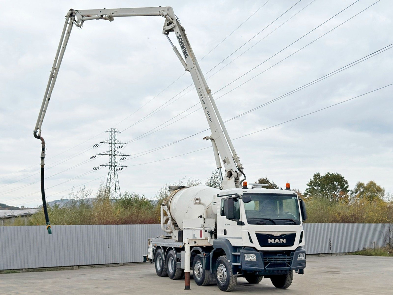 MAN TGS 35.400 BETONPUMPE * 8x4 / TOPZUSTAND - Bomba de hormigón: foto 3 MAN TGS 35.400 BETONPUMPE * 8x4 / TOPZUSTAND - Bomba de hormigón: foto 3