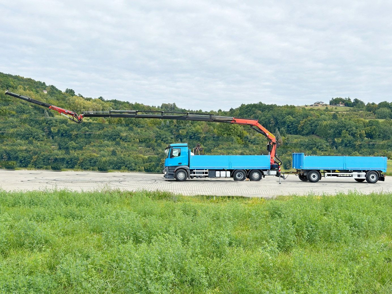 Mercedes-Benz ANTOS 2545*PK 26002-EHE+JIB PJ060A+Anhänger/FUNK - Camión grúa: foto 5 Mercedes-Benz ANTOS 2545*PK 26002-EHE+JIB PJ060A+Anhänger/FUNK - Camión grúa: foto 5