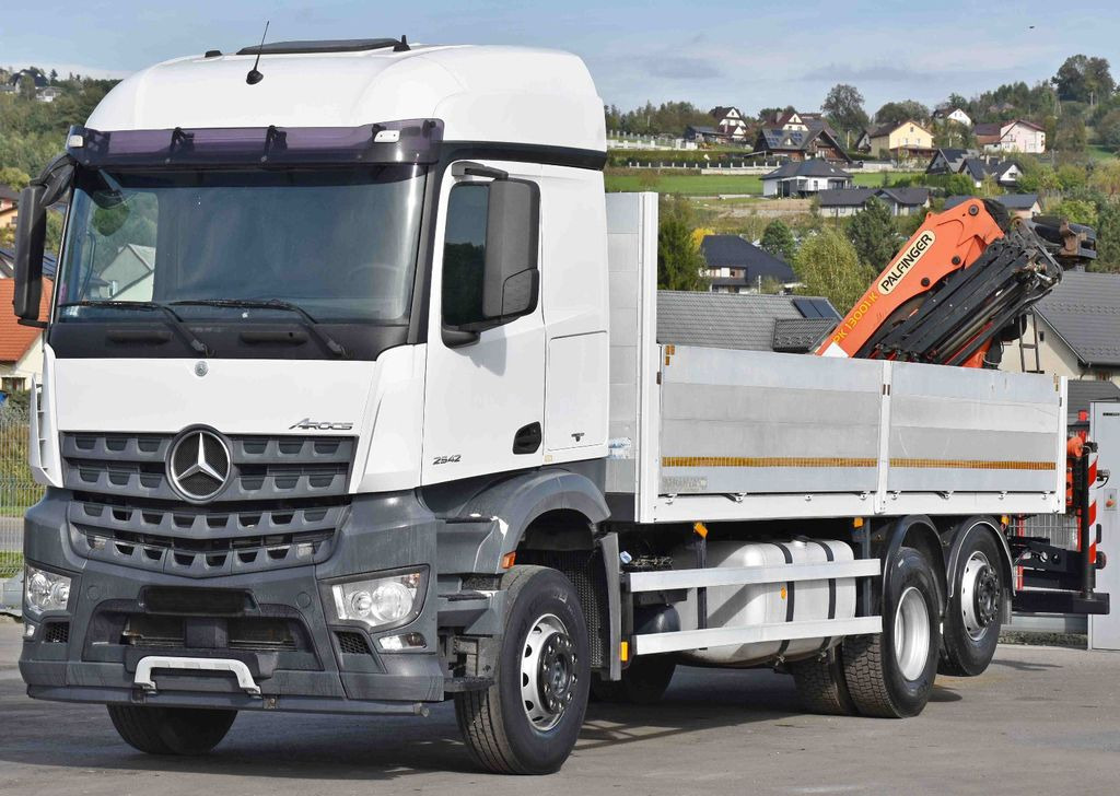 Mercedes-Benz AROCS 2542* PK 13001-K B* TOPZUSTAND - Camión grúa, Camión caja abierta: foto 4 Mercedes-Benz AROCS 2542* PK 13001-K B* TOPZUSTAND - Camión grúa, Camión caja abierta: foto 4