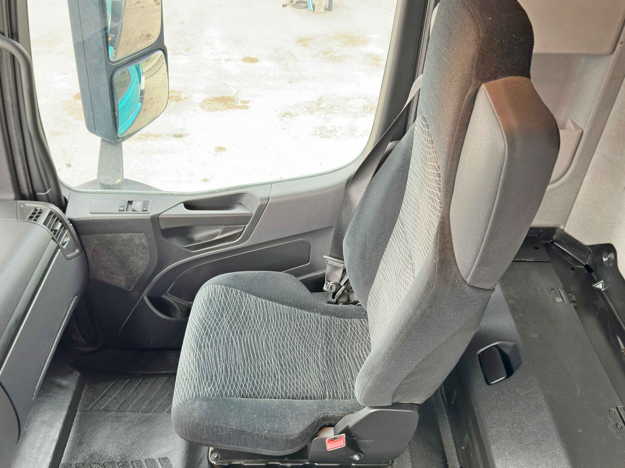 Camión volquete nuevo Mercedes-Benz AROCS 4142* KIPPER / 8x4 * TOPZUSTAND: foto 7 Camión volquete nuevo Mercedes-Benz AROCS 4142* KIPPER / 8x4 * TOPZUSTAND: foto 7