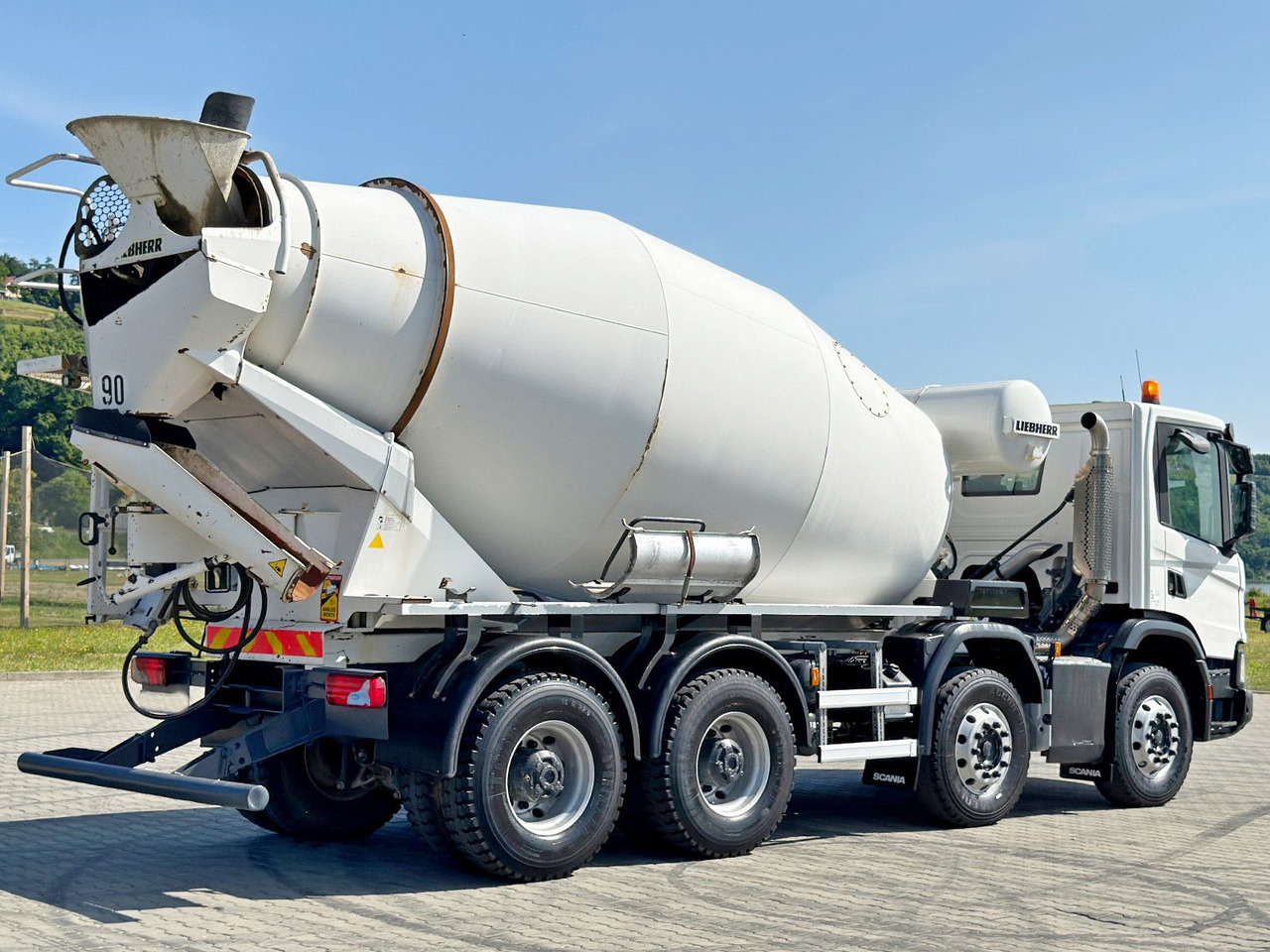 Leasing de  Scania P 450 * Betonmischer * 8x4 * TOPZUSTAND Scania P 450 * Betonmischer * 8x4 * TOPZUSTAND: foto 6
