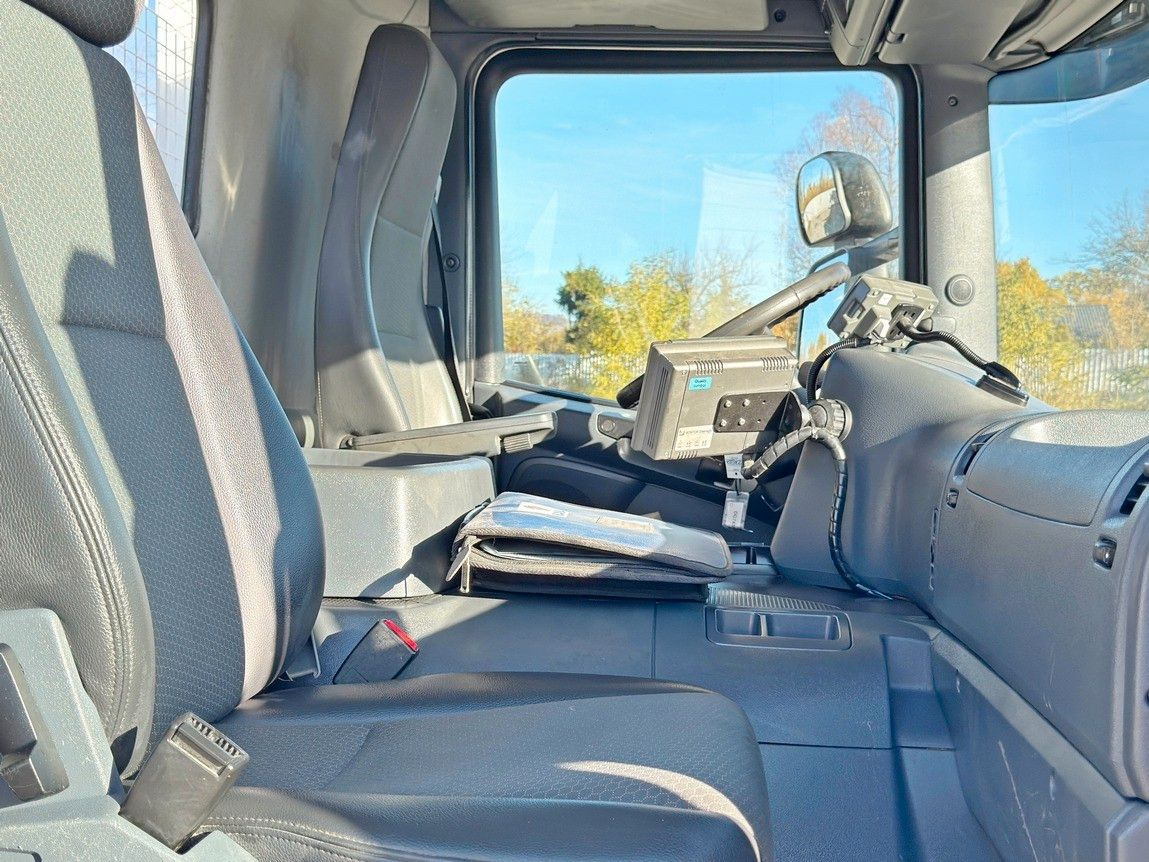 Leasing de Scania P 450* PRITSCHE 6,90m * PK 23002- SH C FUNK *8x4 Scania P 450* PRITSCHE 6,90m * PK 23002- SH C FUNK *8x4: foto 10 Leasing de Scania P 450* PRITSCHE 6,90m * PK 23002- SH C FUNK *8x4 Scania P 450* PRITSCHE 6,90m * PK 23002- SH C FUNK *8x4: foto 10