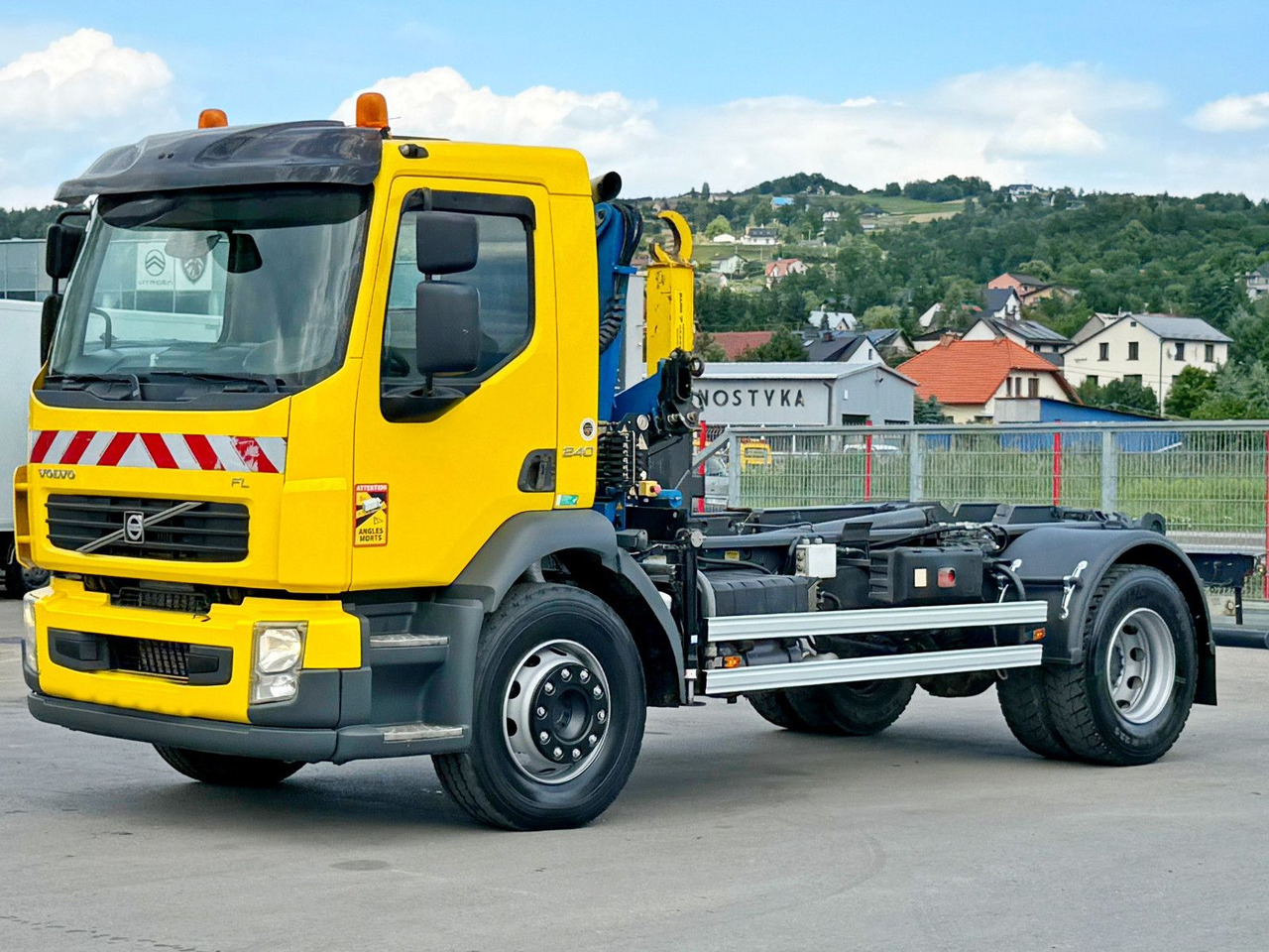 Volvo FL 240 * Abrollkipper * HMF 270 K2 * TOPZUSTAND - Camión multibasculante: foto 4 Volvo FL 240 * Abrollkipper * HMF 270 K2 * TOPZUSTAND - Camión multibasculante: foto 4