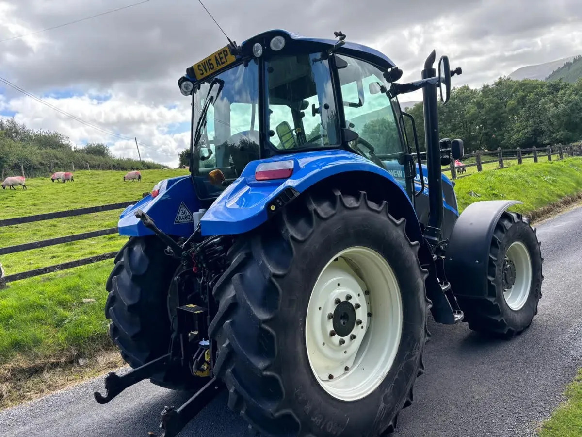 2016 Newholland T5 105 - Tractor: foto 4 2016 Newholland T5 105 - Tractor: foto 4