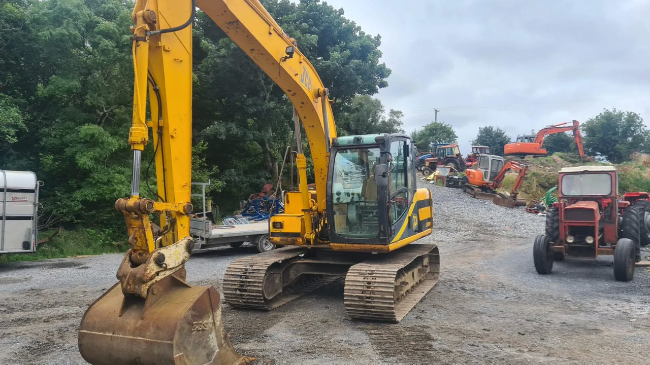 JCB JS 130 - Excavadora de cadenas: foto 5 JCB JS 130 - Excavadora de cadenas: foto 5