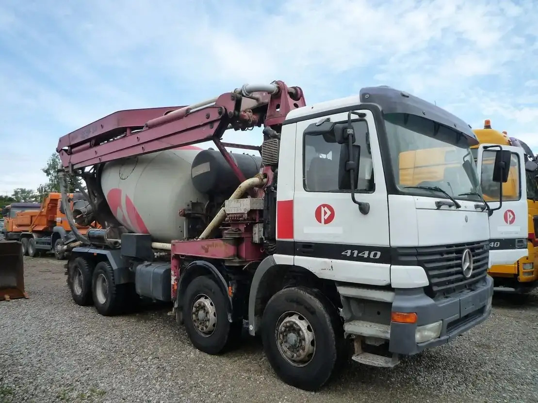 Mercedes-Benz Actros 4141 - Camión hormigonera con bomba: foto 2 Mercedes-Benz Actros 4141 - Camión hormigonera con bomba: foto 2