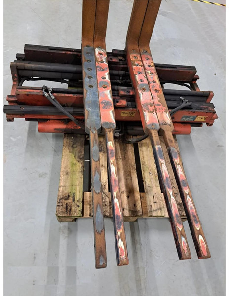 Kaup 2T429 Double Pallet Handler - Implemento para Equipo de manutención: foto 3 Kaup 2T429 Double Pallet Handler - Implemento para Equipo de manutención: foto 3