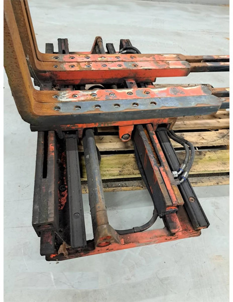 Kaup 2T429 Double Pallet Handler - Implemento para Equipo de manutención: foto 4 Kaup 2T429 Double Pallet Handler - Implemento para Equipo de manutención: foto 4