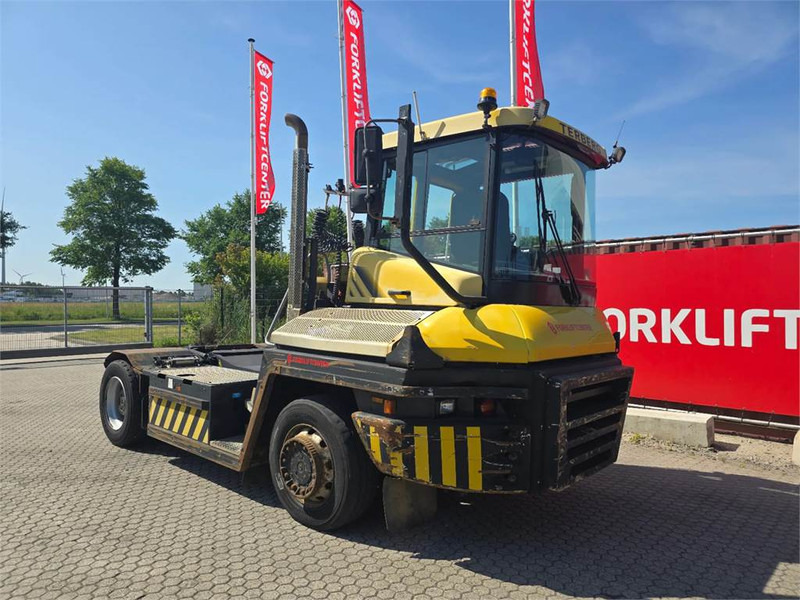 Terberg RT223 4x4 - Tractor industrial: foto 1 Terberg RT223 4x4 - Tractor industrial: foto 1