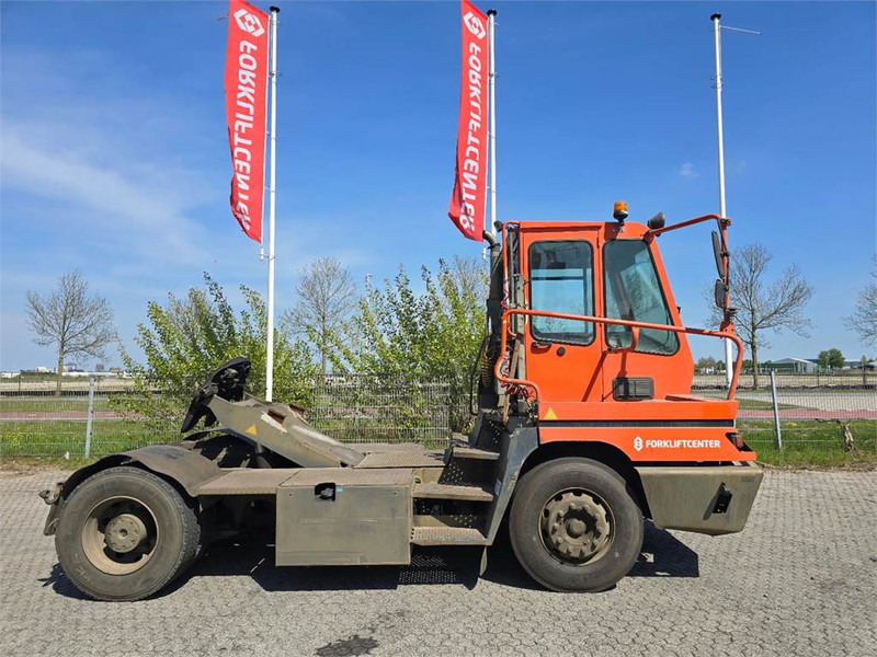 Terberg YT182 - Tractor industrial: foto 3 Terberg YT182 - Tractor industrial: foto 3
