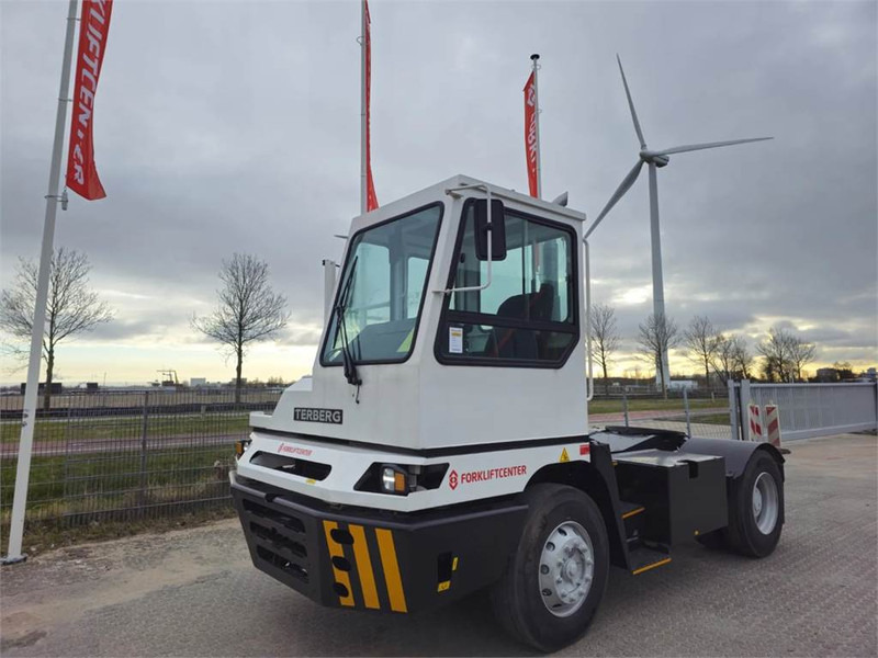 Terberg YT220 - Tractor industrial: foto 2 Terberg YT220 - Tractor industrial: foto 2