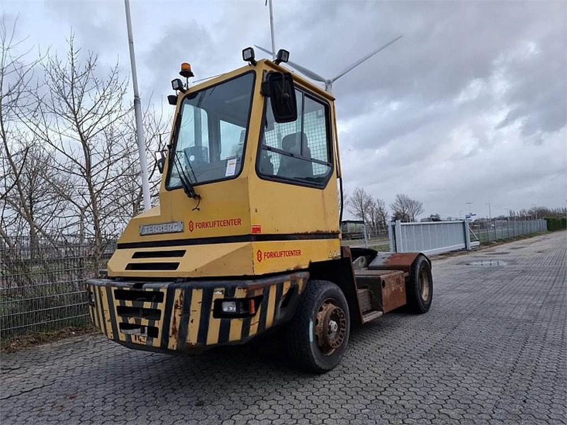 Terberg YT220 - Tractor industrial: foto 2 Terberg YT220 - Tractor industrial: foto 2
