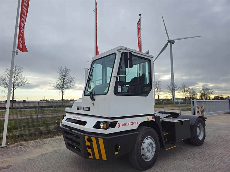 Terberg YT220 - Tractor industrial: foto 1 Terberg YT220 - Tractor industrial: foto 1