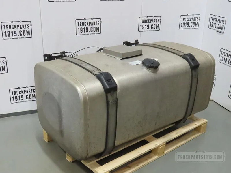 MAN 81.12201-6932 Brandstoftank + steunen 480L - Depósito de combustible para Camión: foto 1 MAN 81.12201-6932 Brandstoftank + steunen 480L - Depósito de combustible para Camión: foto 1