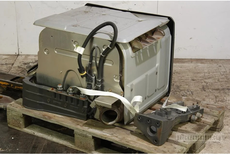 Renault Exhaust System Katalysator RENAULT - Convertidor catalítico para Camión: foto 2 Renault Exhaust System Katalysator RENAULT - Convertidor catalítico para Camión: foto 2